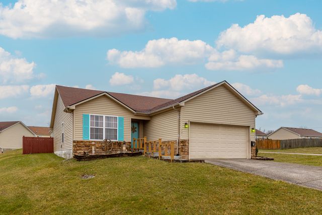 701 Simba Ct, Winchester, KY 40391