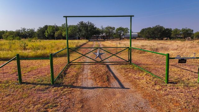 9323 County Road 190, Moran, TX 76464