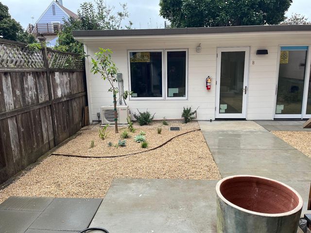 3763 Cesar Chavez St #B, San Francisco, CA 94110