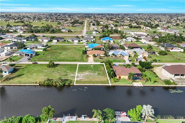 2712 SW 1st Ter, Cape Coral, FL 33991