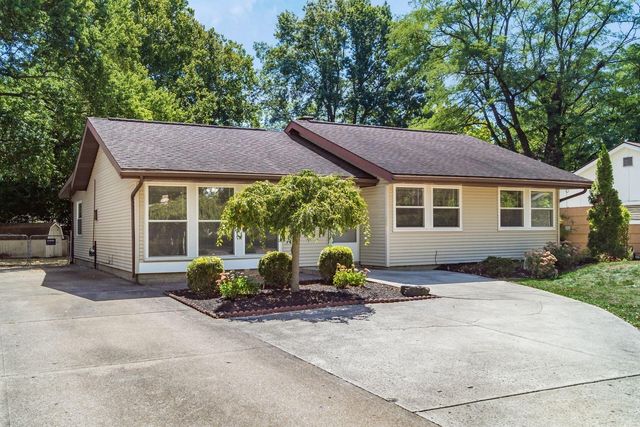 5202 Crescent Ct, Hilliard, OH 43026