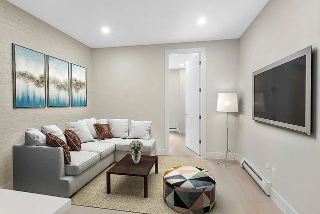 1672 3rd Ave #4RSS, New York, NY 10128