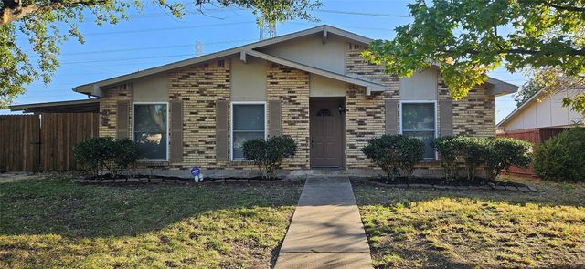 1900 Apple Valley Rd, Plano, TX 75023