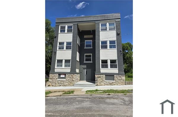 2333 Lister Ave, Kansas City, MO 64127