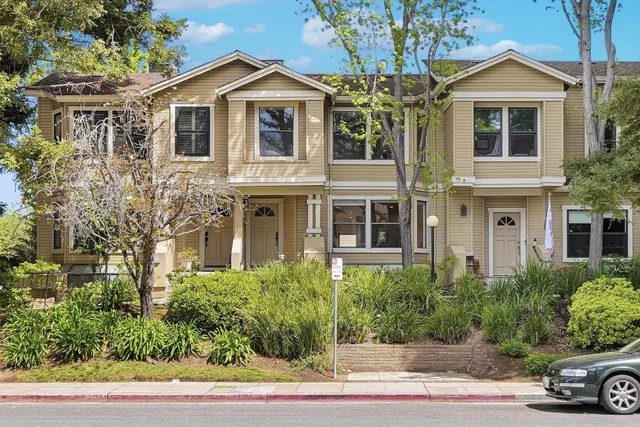 915 La Mesa Ter #B, Sunnyvale, CA 94086