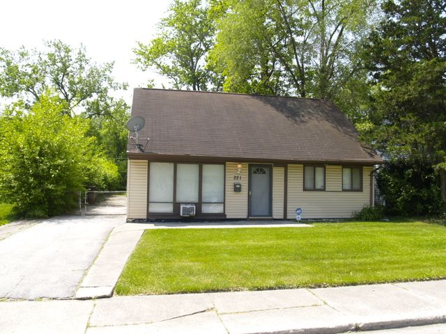 221 Arcadia St, Park Forest, IL 60466