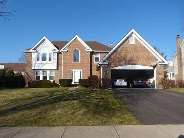 1019 E  Amberwood Cir, Naperville, IL 60563