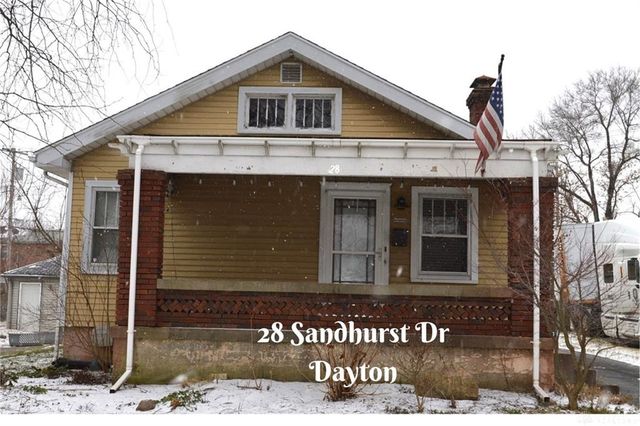 28 Sandhurst Dr, Dayton, OH 45405