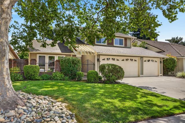 360 Bay River Way, Sacramento, CA 95831