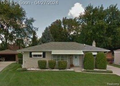 40137 Walter Dr, Sterling Heights, MI 48310