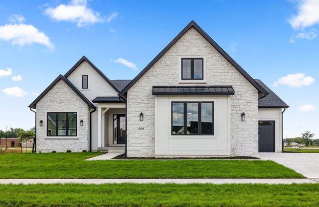 309 NW 18th St, Ankeny, IA 50023