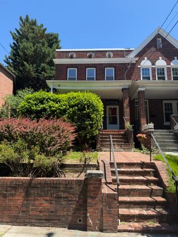 4617 Arkansas Ave NW, Washington, DC 20011