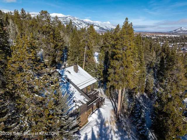 1050 S  Blue Dun Ln, Wilson, WY 83014