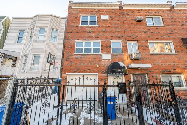 1913 Barnes Avenue, Bronx, NY 10462