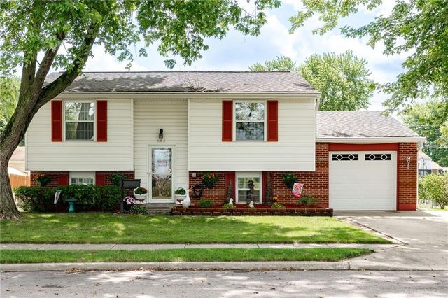 663 W  Martindale Rd, Englewood, OH 45322