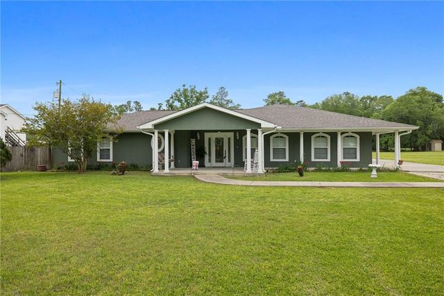 20486 E  La Hwy #22, Ponchatoula, LA 70454