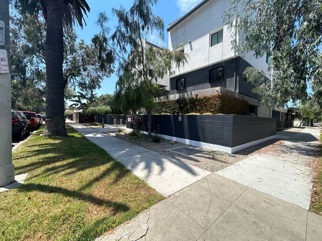 2301 S  Cloverdale Ave  #5, Los Angeles, CA 90016