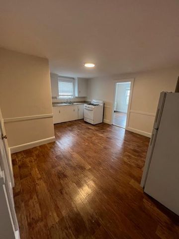 44 Cabot St   #5, Beverly, MA 01915