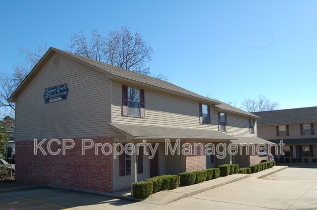 3210 Phoenix Ave E, Fort Smith, AR 72903