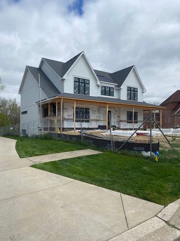 6034 Margo #5, Court Downers Grove, IL 60516