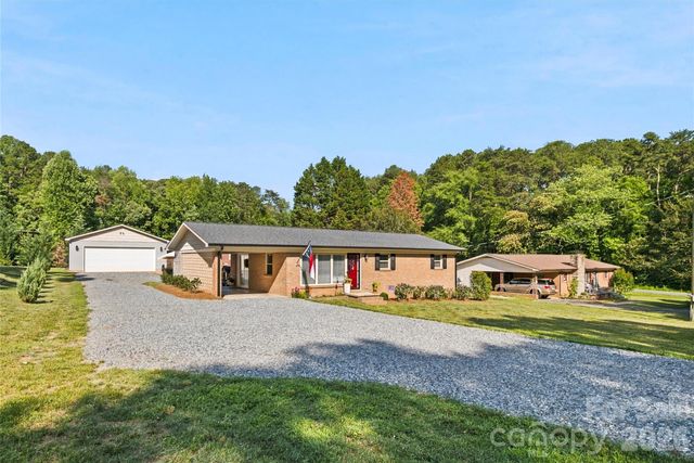 4608 Rainbow Dr, Kannapolis, NC 28081