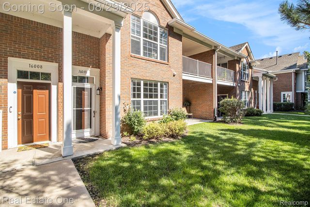 16010 Morningside #226, Northville, MI 48168