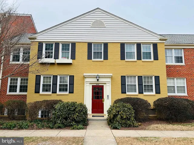 6608 E  Wakefield Dr #J1, Alexandria, VA 22307