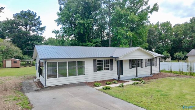 108 Pike Ave, Boaz, AL 35957
