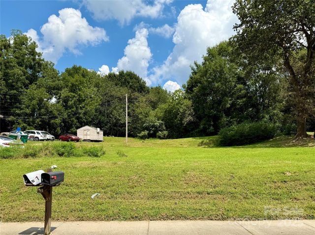 625 S  2nd St, Albemarle, NC 28001