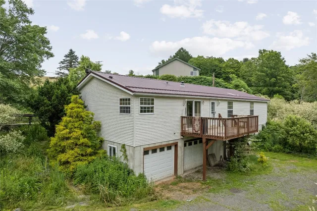 52 Swan Hill Rd, Whitney Pt, NY 13862