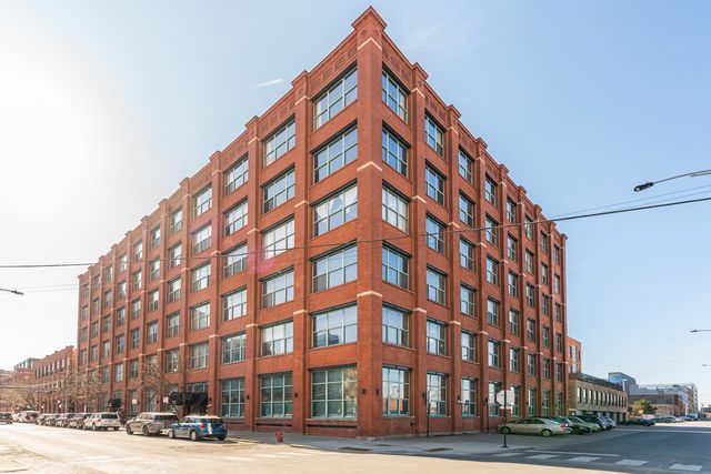 312 N  May St #2H, Chicago, IL 60607
