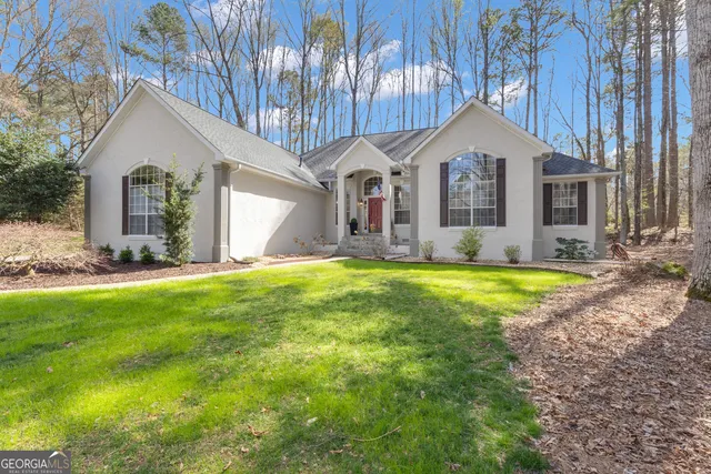75 Springwater Xing, Newnan, GA 30265