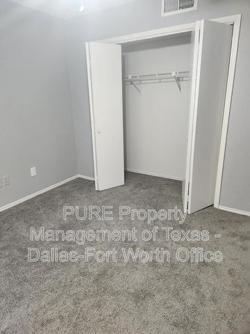 4004 W  Pioneer Dr #121, Irving, TX 75061