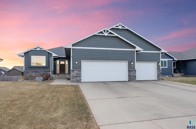 3833 S  Attalia Ct, Sioux Falls, SD 57110