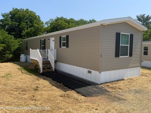 1154 Us-9 #29, Hudson, NY 12534