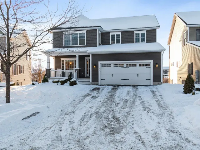 98 Sommerfield Avenue, S Burlington, VT 05403