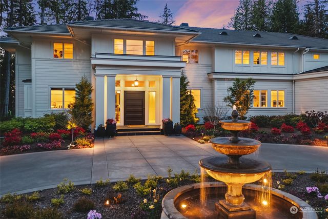 27216 SE Grand Ridge Drive, Issaquah, WA 98029