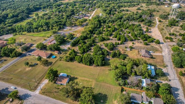 316 W  7th St, Weatherford, TX 76086