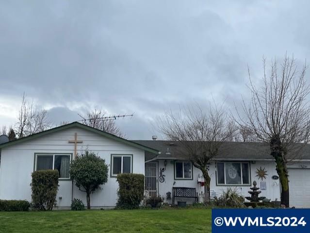435 Maple Dr, Independence, OR 97351