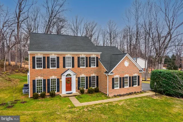 7101 New Kensington Ct, Warrenton, VA 20187