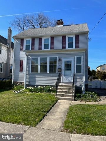 77 W  Broadway Ave, Clifton Heights, PA 19018