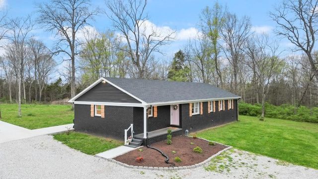 893 Brookwood Dr, Bowling Green, KY 42101