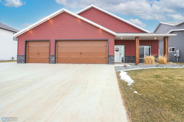 7903 Northern Lights Ave, Horace, ND 58047