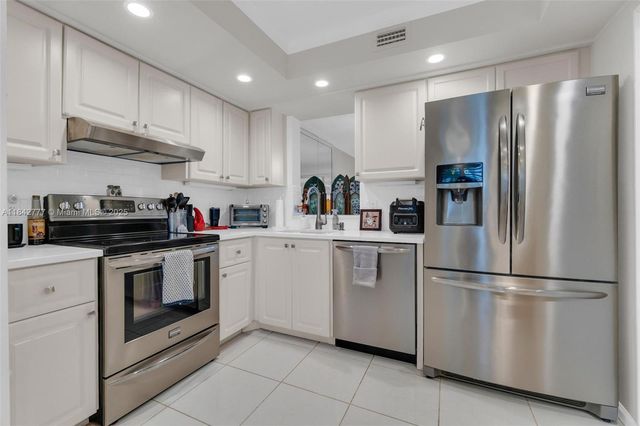 14773 Cumberland Dr #208, Delray Beach, FL 33446