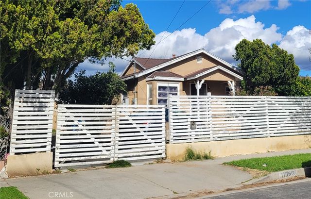 11366 Acala Ave, San Fernando, CA 91340