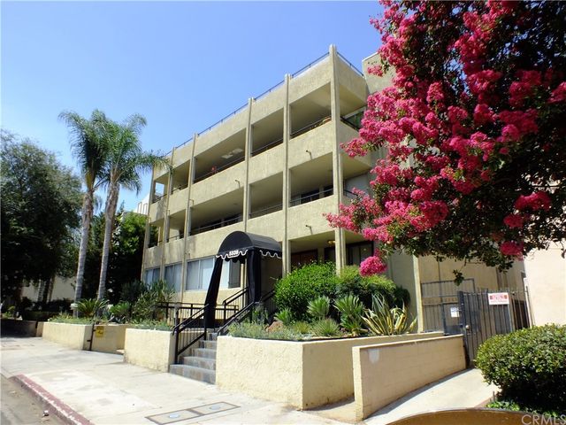 5339 Newcastle Ave #103, Encino, CA 91316