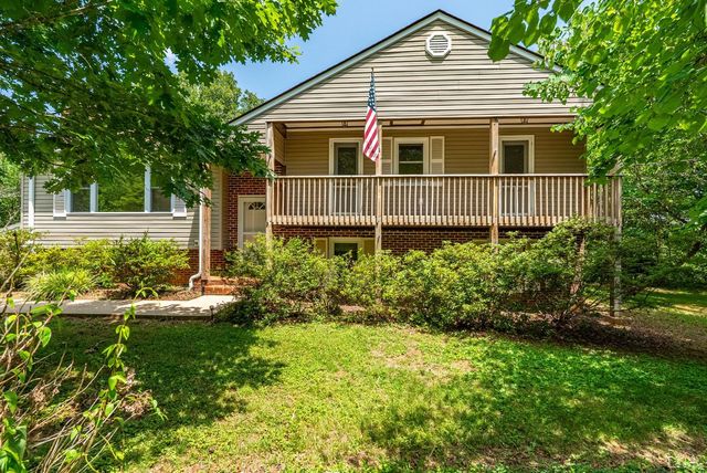 787 Woodlawn Trl, Appomattox, VA 24522