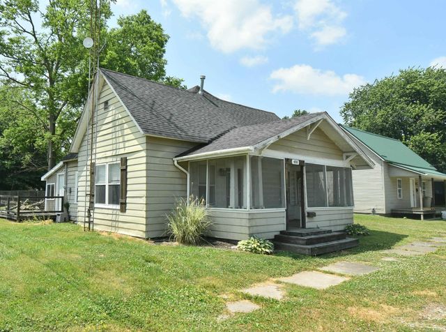 480 3rd St NW, Linton, IN 47441