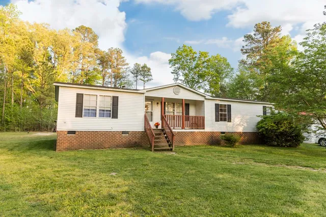 1434 Rose Dr, Lawrenceville, VA 23868