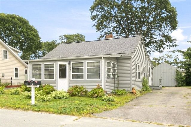 30 Bay St, Buzzards Bay, MA 02532